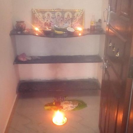 Sabri Guest House Tiruvannāmalai Eksteriør bilde