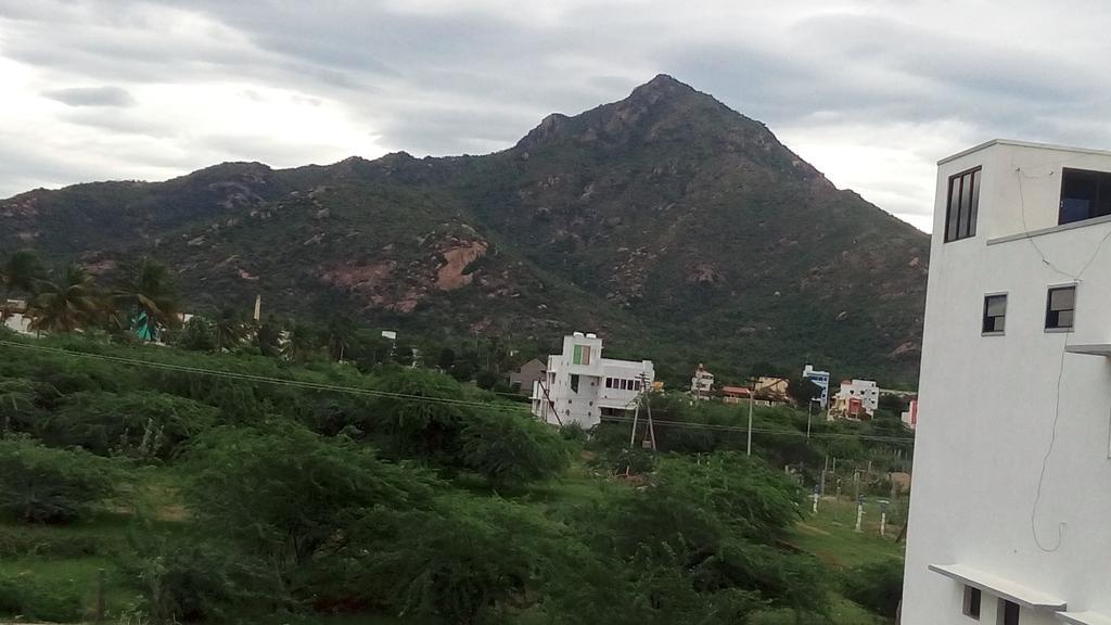 Sabri Guest House Tiruvannāmalai Eksteriør bilde